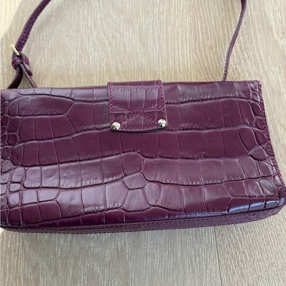 JIMMY CHOO RIVER SMALL SHOULDER BAG PLUM CROC-EMBOSSED LEATHER - Picture 6 of 11